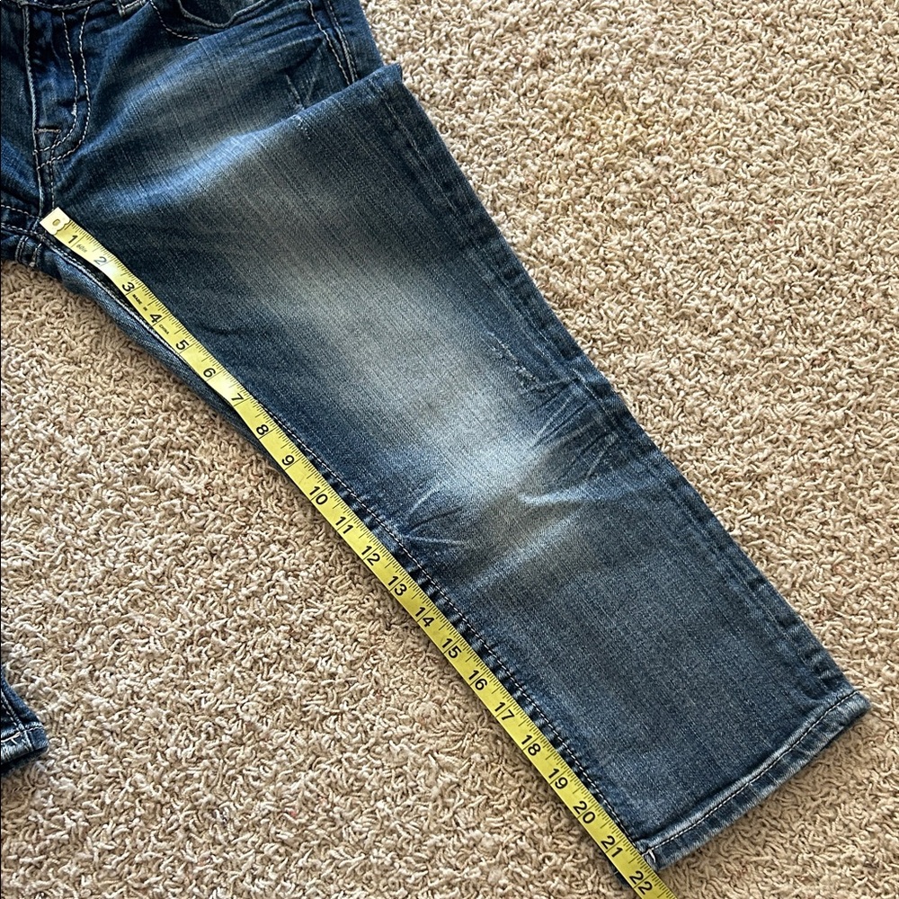 Miss Me⚜️Medium Blue Cropped Capri Jeans💙Cross Embellishment JP5490P Size 29 - Picture 14 of 14